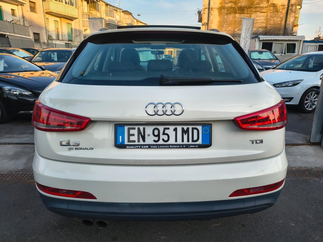AUDI Q3 2.0 DIESEL TETTO PANORAMICO UNICOPROPRIETA
