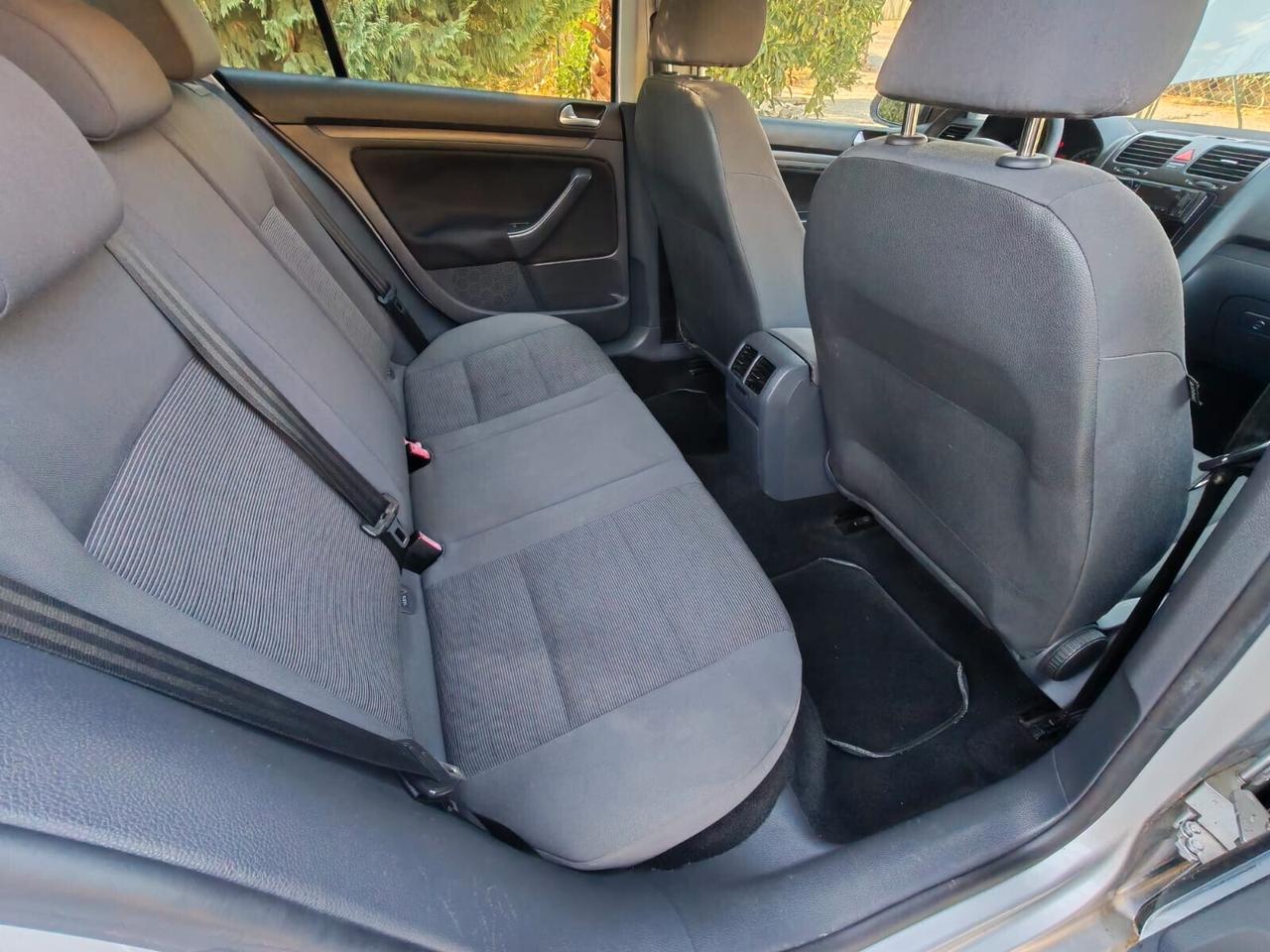 Volkswagen Golf 1.9 TDI DPF 5p. Comfort. BlueMot.