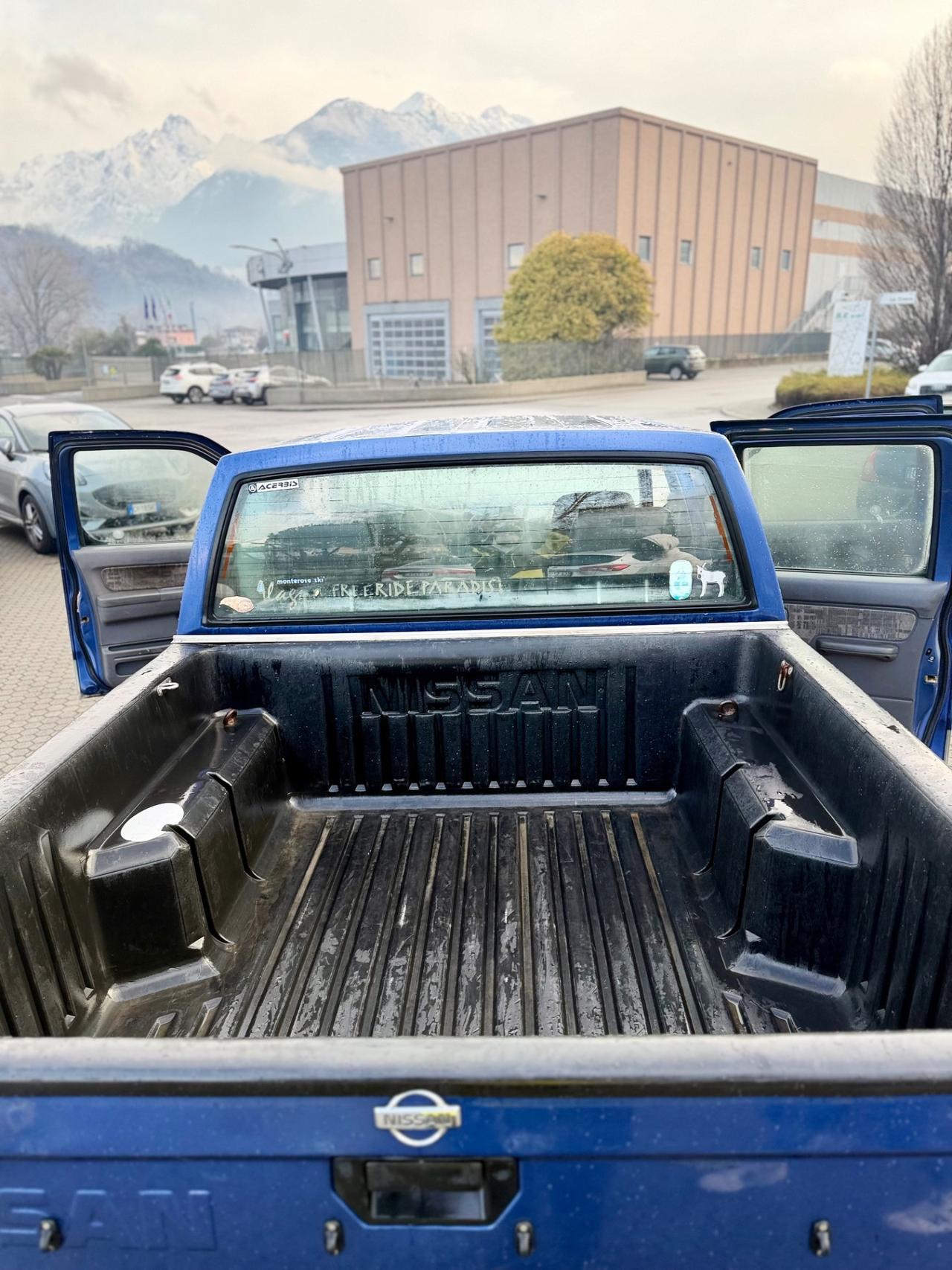 Nissan navara d22 pick up motore a ingranaggi