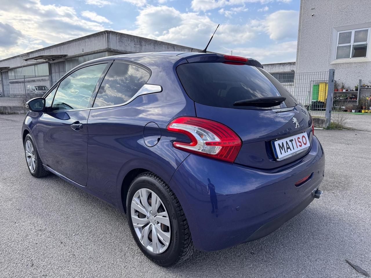 Peugeot 208 1.4 HDi Allure AUTO IN CONTOVENDITA
