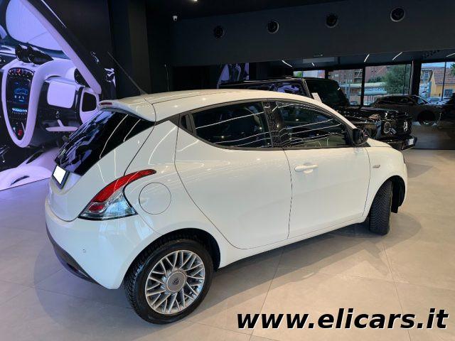 LANCIA Ypsilon 1.2 69 CV 5 porte GPL Ecochic Gold