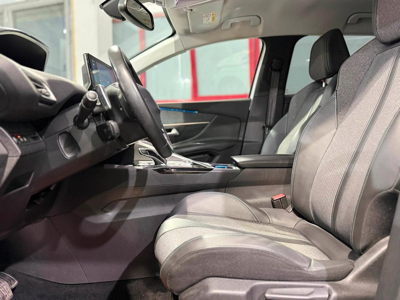 Peugeot 3008 Allure 1.5 BlueHDI 130cv 2020