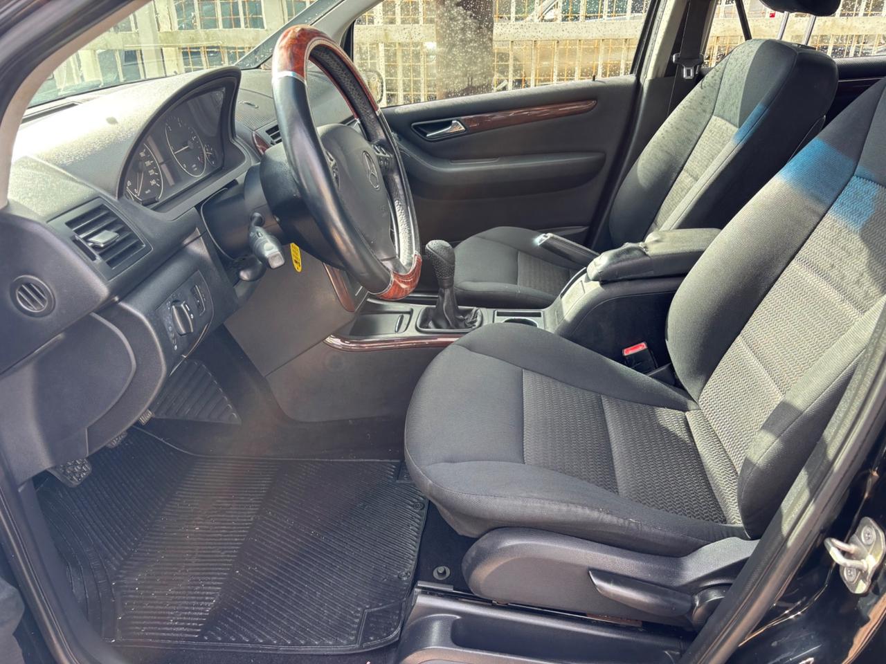 MERCEDES CLASSE A160 82CV AVANTGARDE