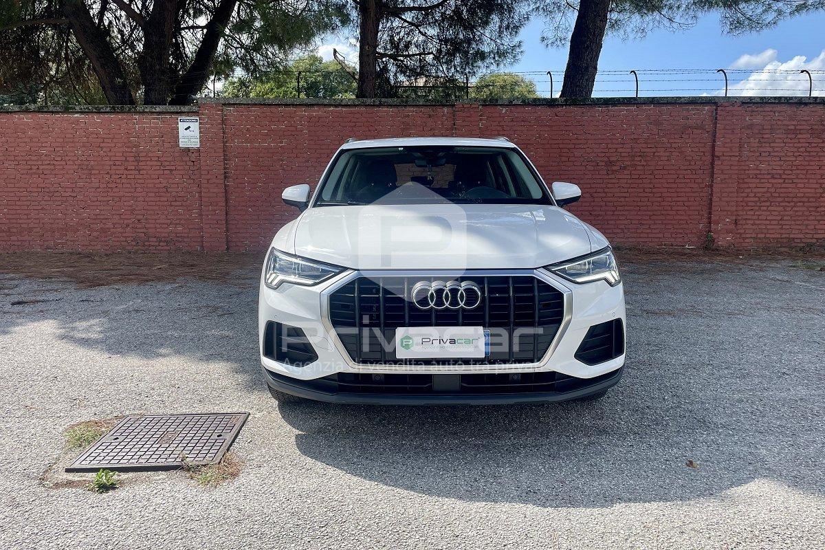 AUDI Q3 35 TFSI S tronic Business