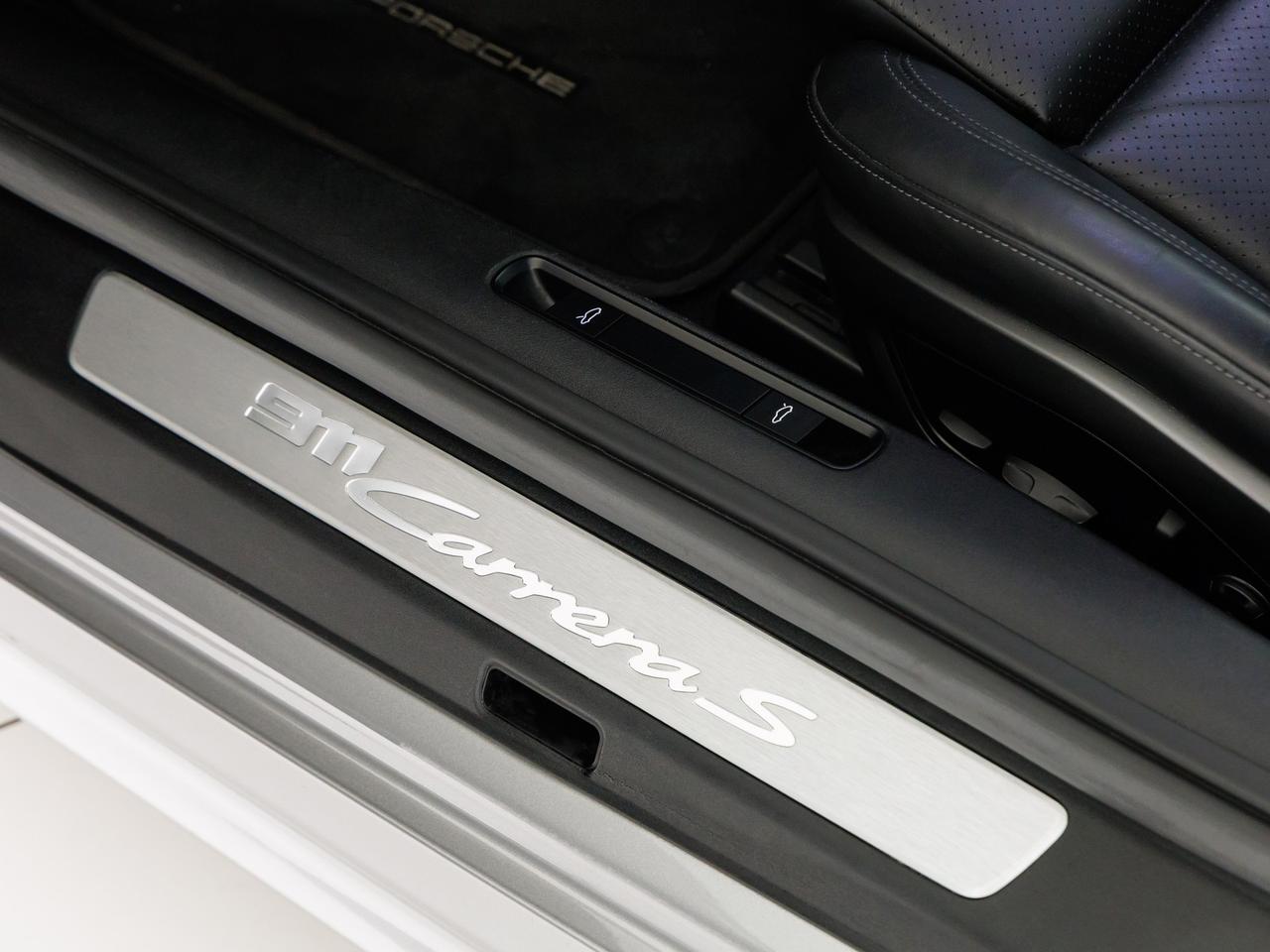 Porsche 911 coupe 3.0 carrera s auto