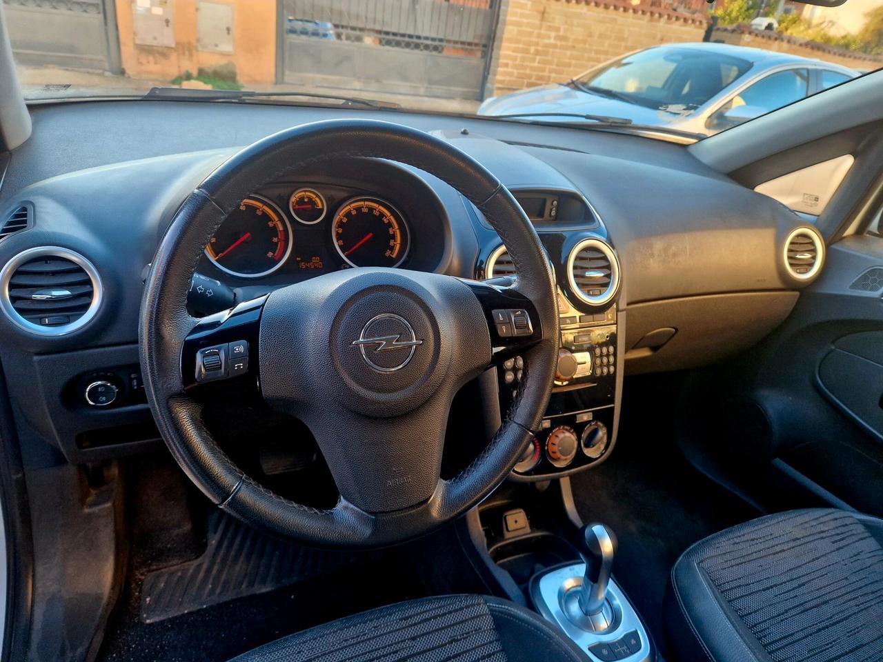 Opel Corsa 1.2 5 porte Cosmo