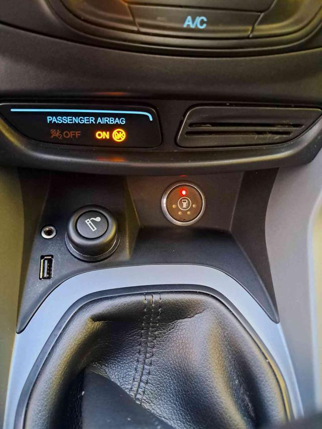 FORD B-Max 1.4 90 CV GPL Titanium NEOPATENTATI