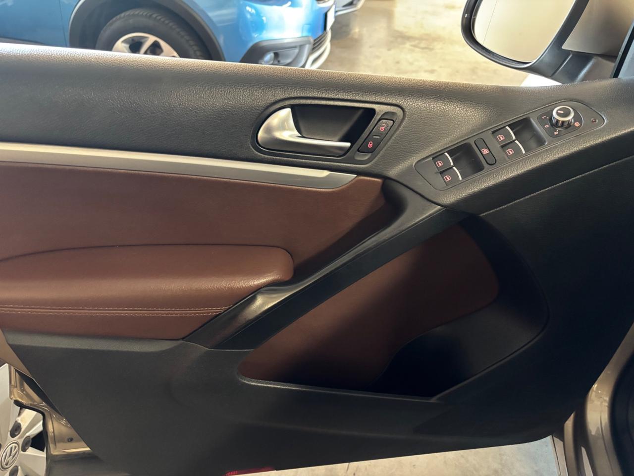 Volkswagen Tiguan 2.0 TDI AUT. FULL OPT.