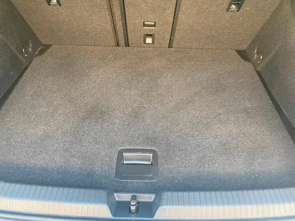 VOLKSWAGEN Golf 8ª serie Golf 1.0 eTSI EVO DSG...