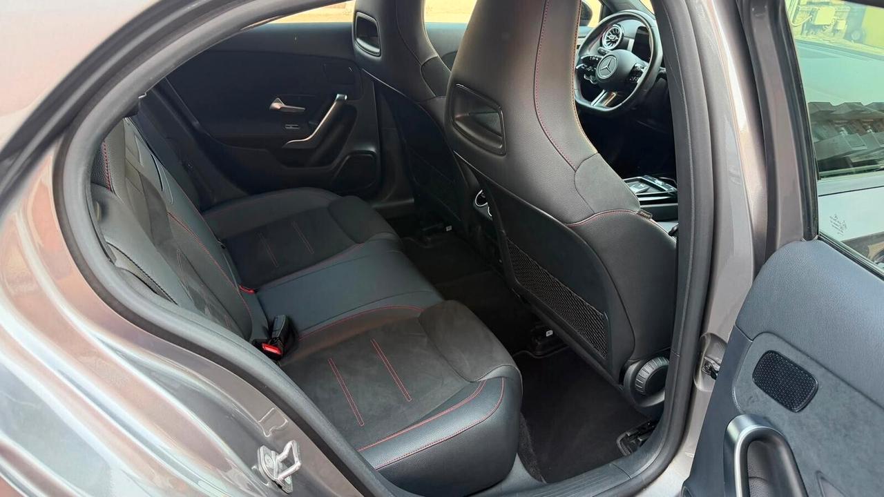 Mercedes-benz A 200 d Automatic AMG Line Premium Plus