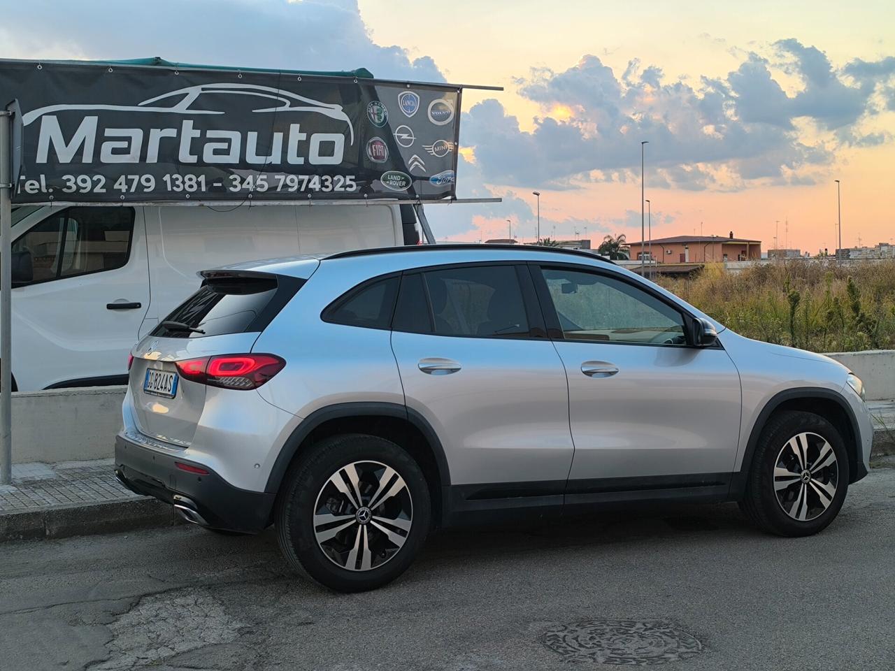 MERCEDES BENZ GLA 200 CDI 150cv SPORT PLUS LUCI AMBIENT