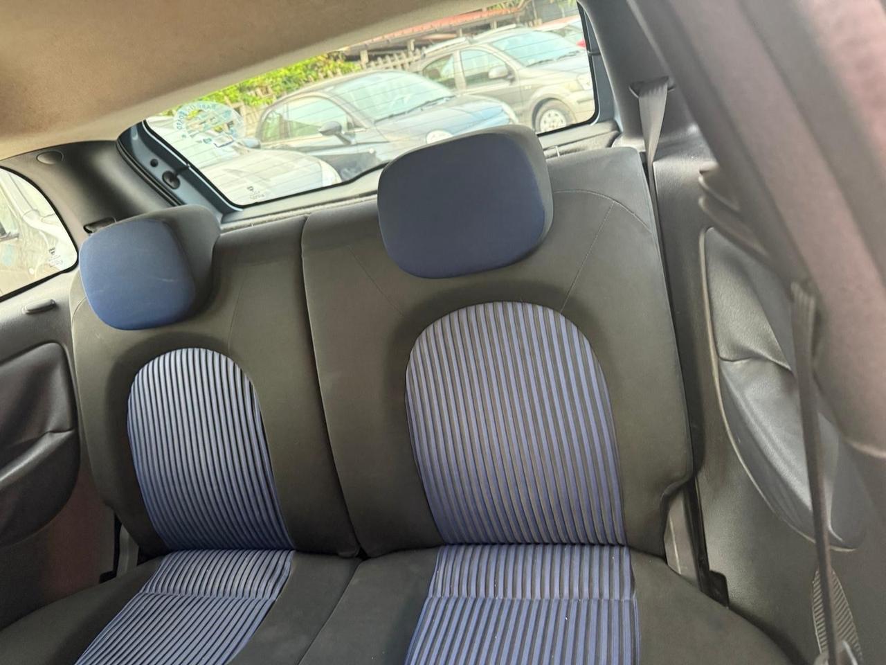 Lancia Ypsilon 1.3 MJT 75 CV