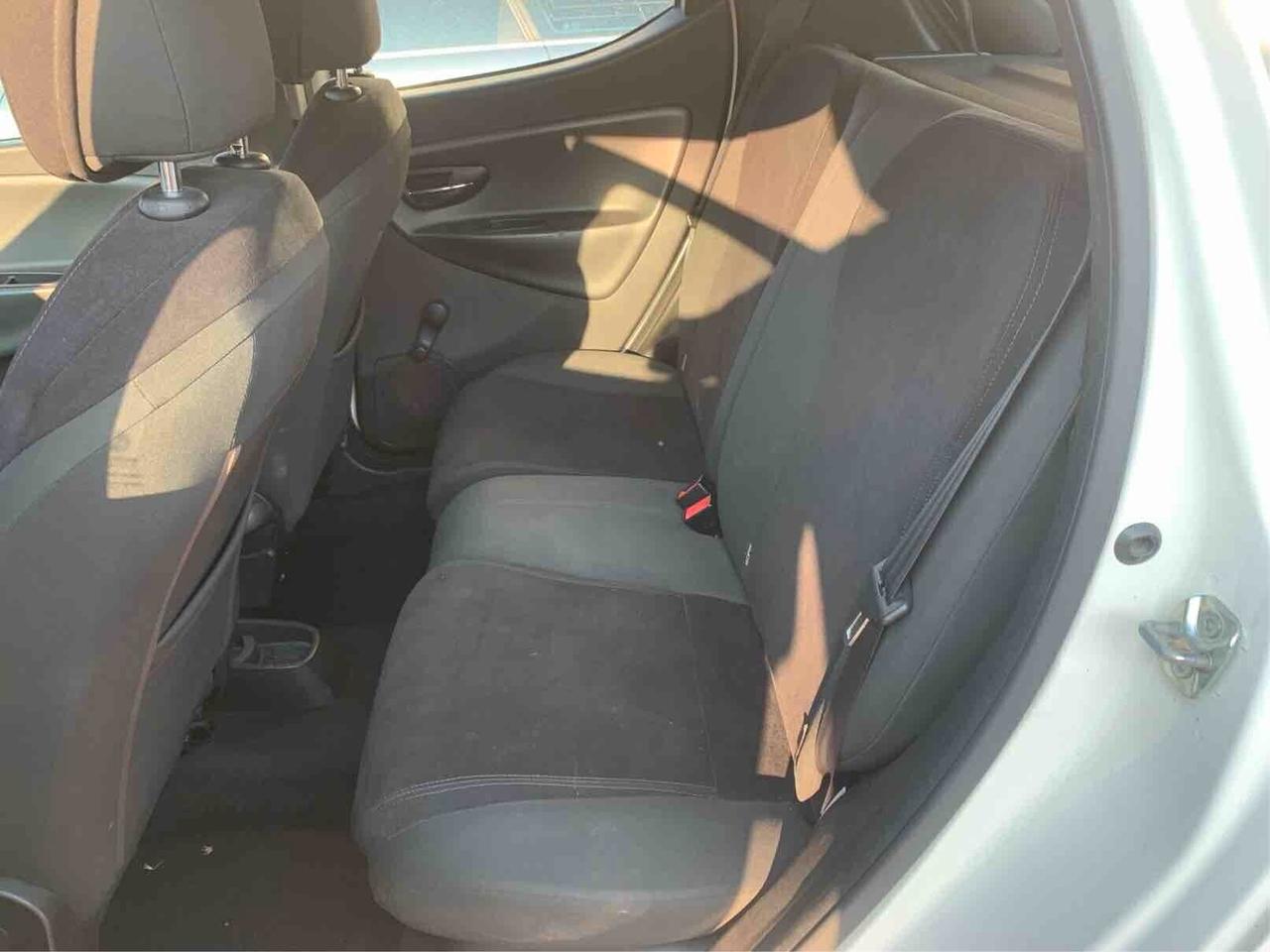 Lancia Ypsilon 1.3 MJT 95 CV