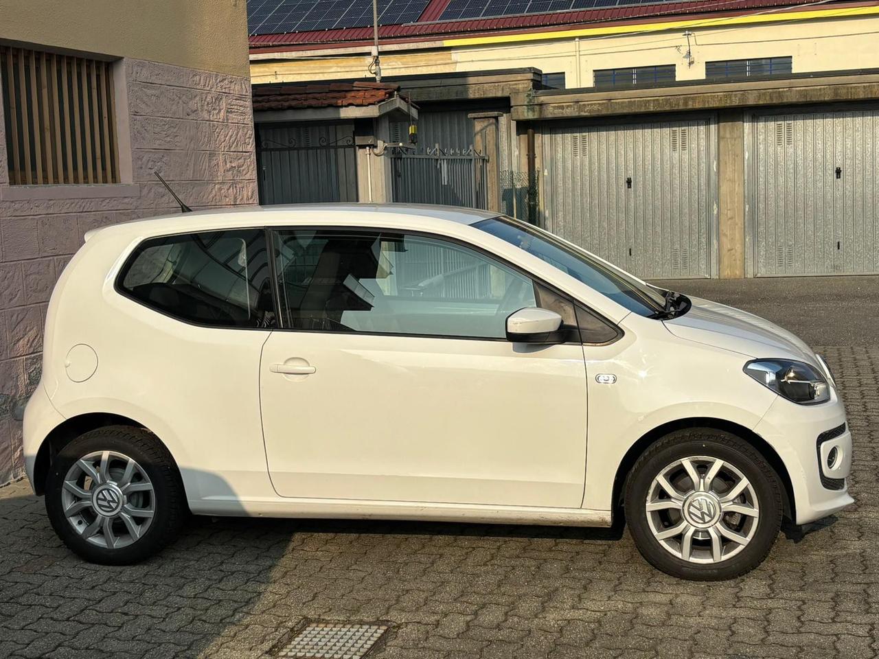 Volkswagen up! 3p 1.0 move 60cv e6