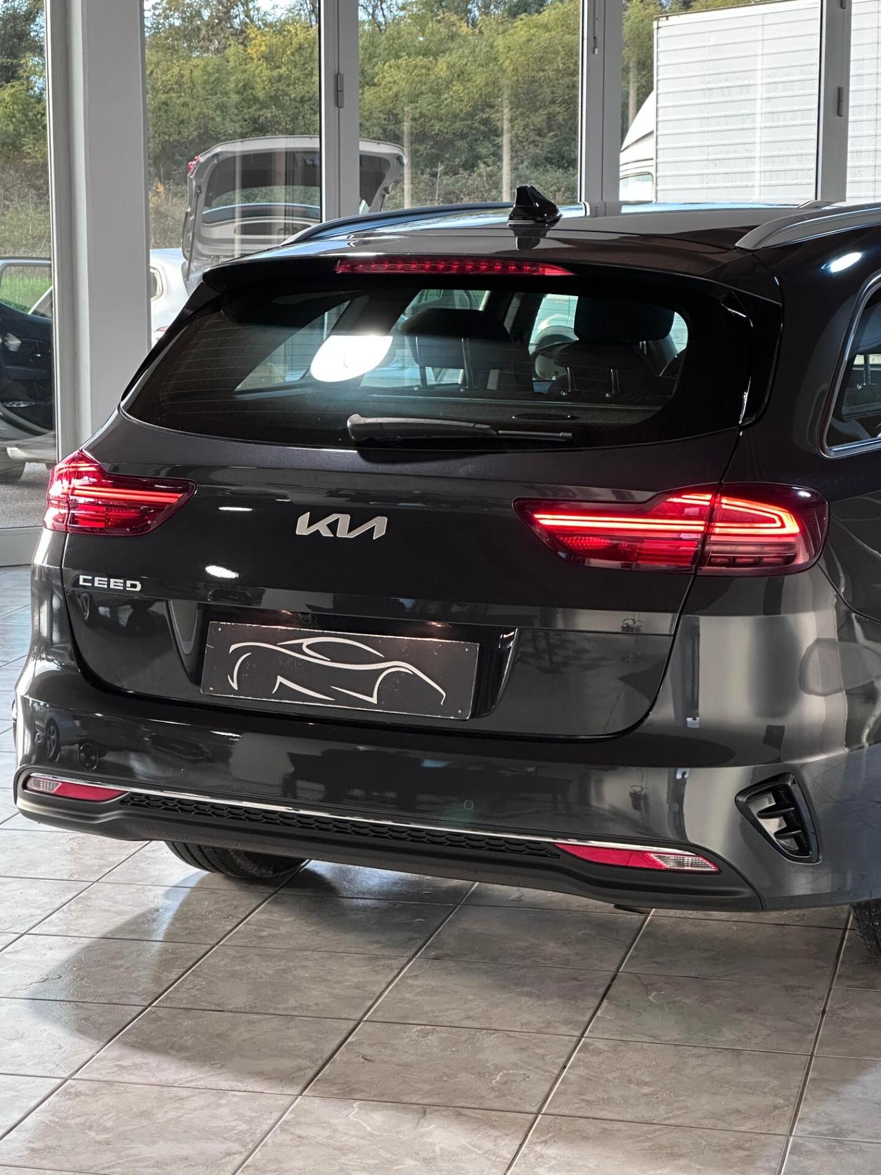 Kia Ceed 1.6 CRDi 136 CV MHEV DCT SW Business