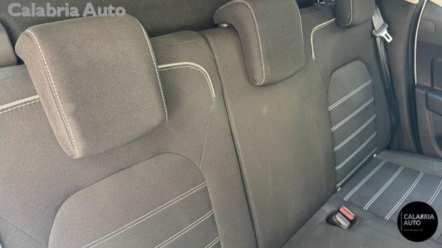 DACIA Duster 1.0 TCe GPL 4x2 Journey UP