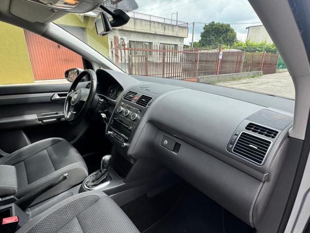 VOLKSWAGEN Touran 1.6 TDI DSG Comfortline