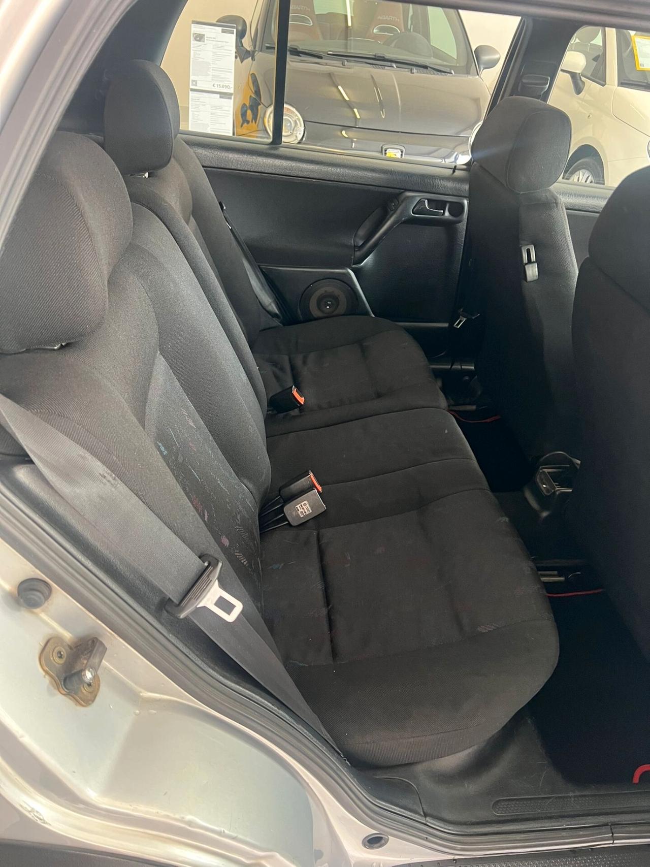 Volkswagen Golf GTI 2.0 16V cat 5p 20 Years Edition