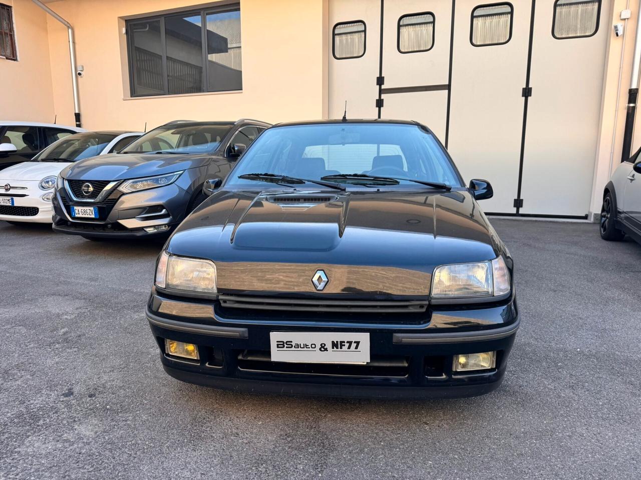 Renault Clio 1.8i 16V cat
