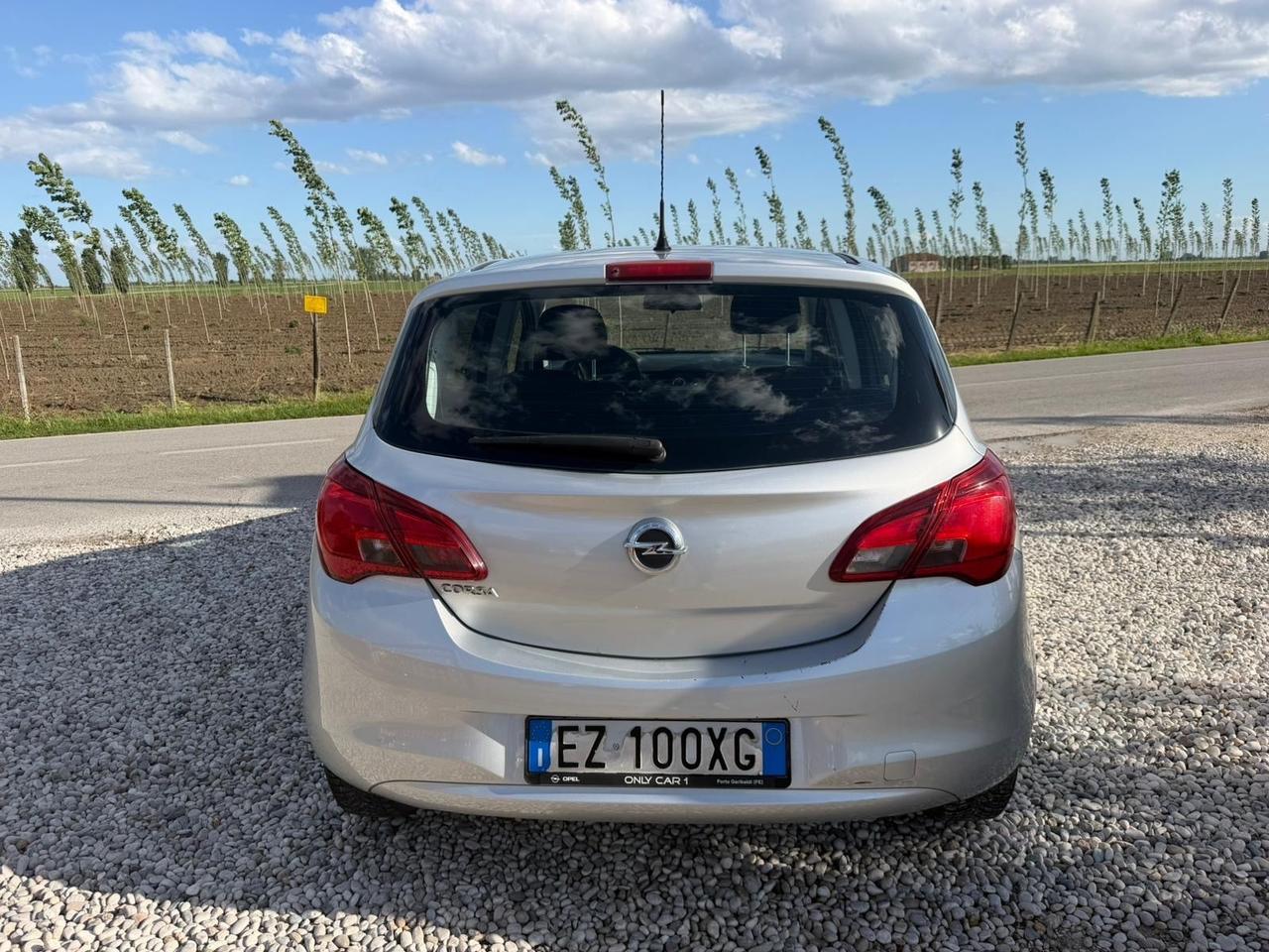 Opel Corsa 1.4 90CV GPL Tech 5 porte b-Color