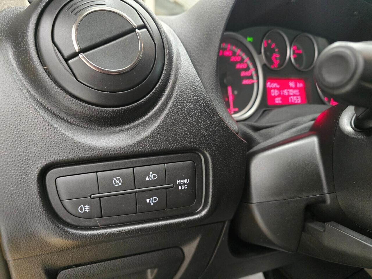 Alfa R. MiTo 1.4 78 CV S&S Dist. Sp. Pack 2012 NEOPATENTATI