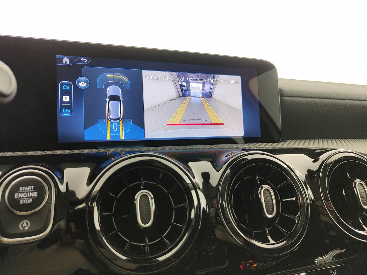 Mercedes-Benz A 180 d Advanced auto