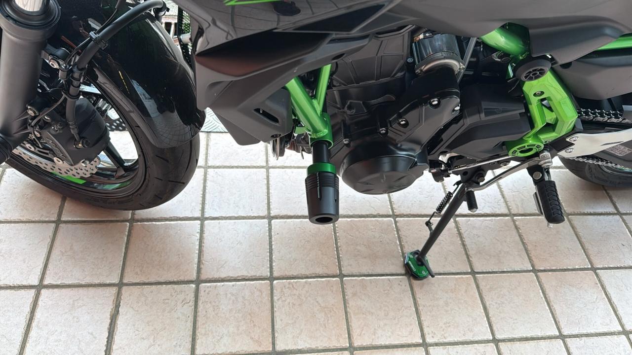 Kawasaki Z 650 DEPOTENZIATA My 2025-2026