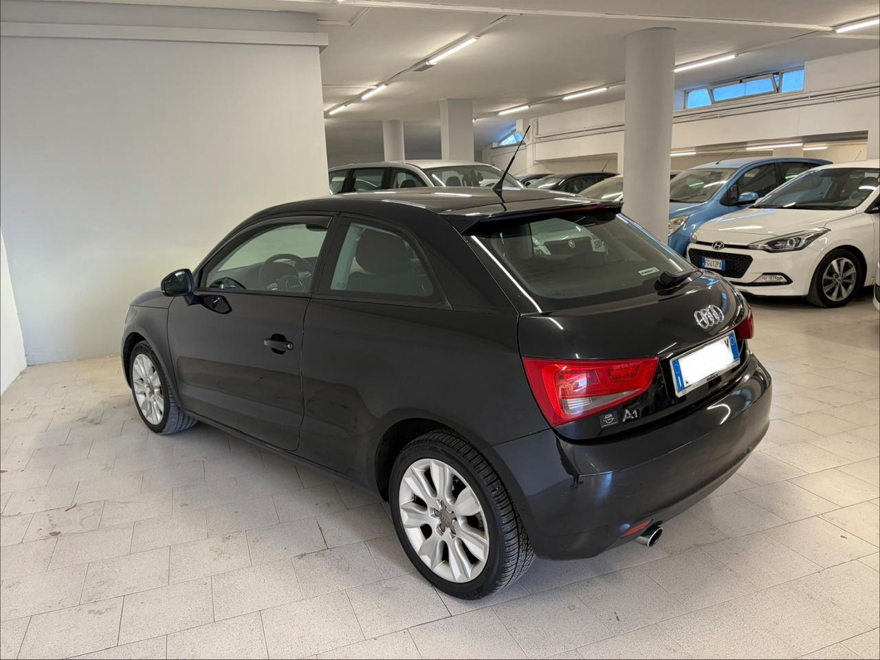 Audi A1 1.6 TDI 105 CV Ambition Perfetta