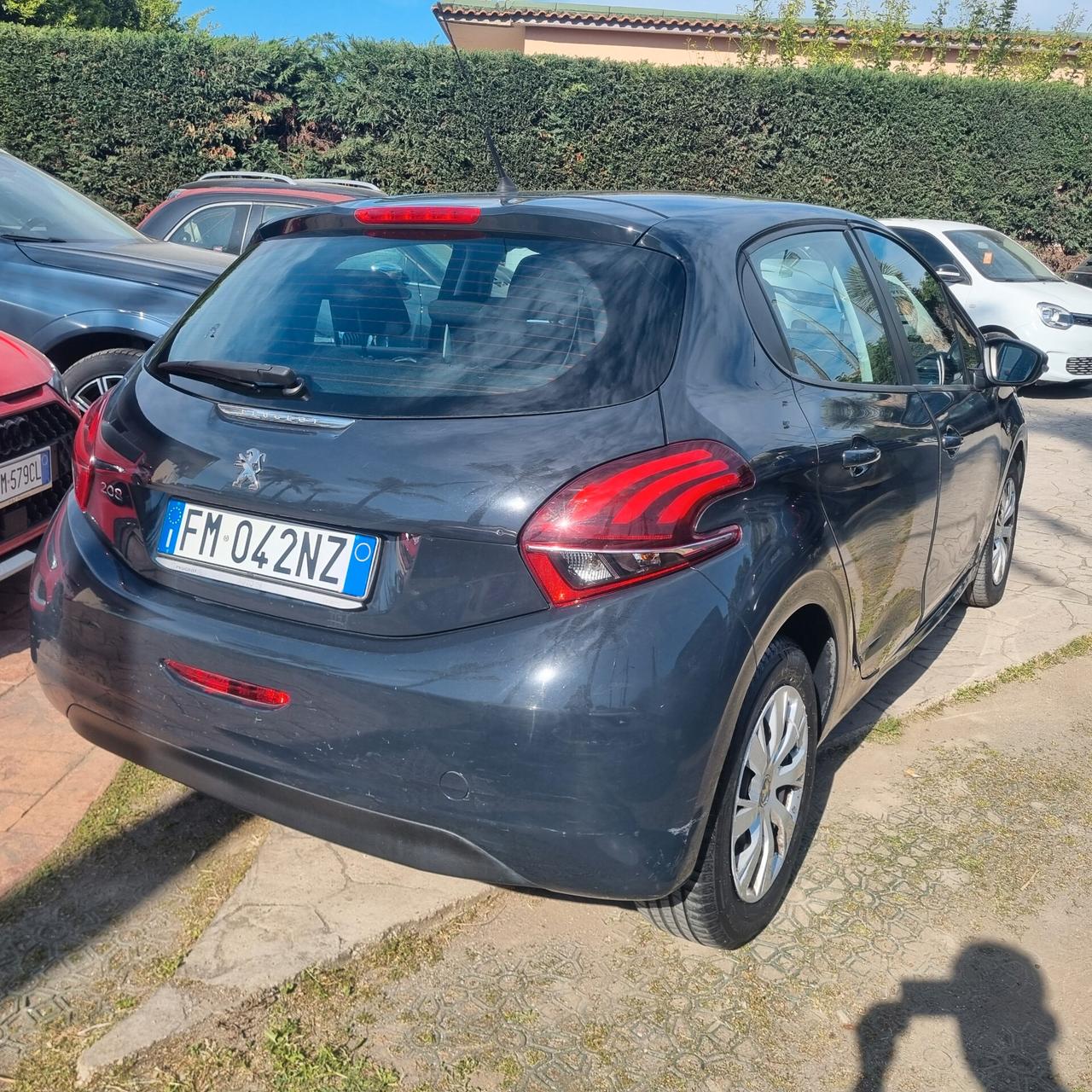 Peugeot 208 PureTech 82 5p. GPL Active