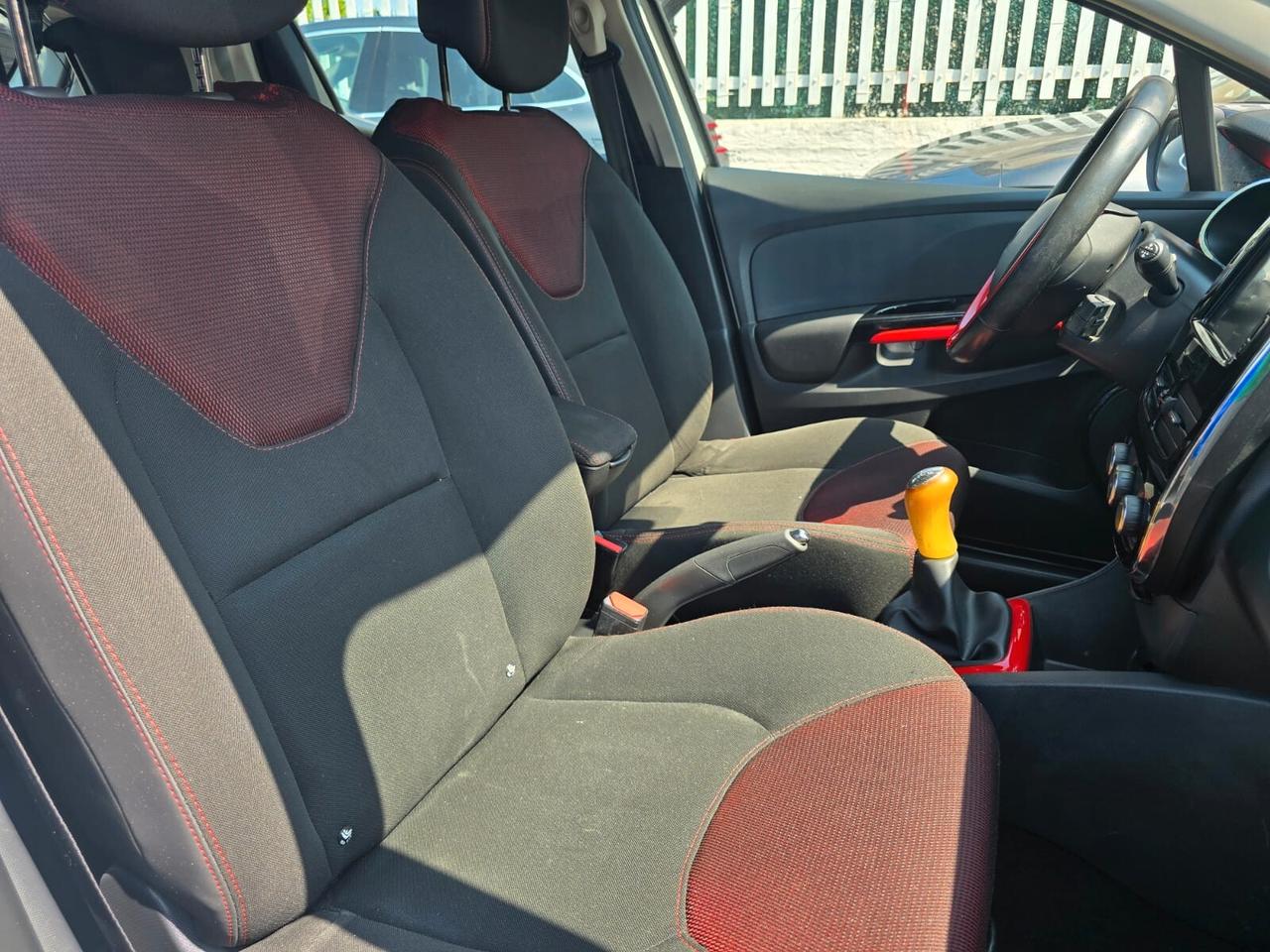 RENAULT CLIO 1.1 BENZINA 73CV SPORT NEOPATENTATI