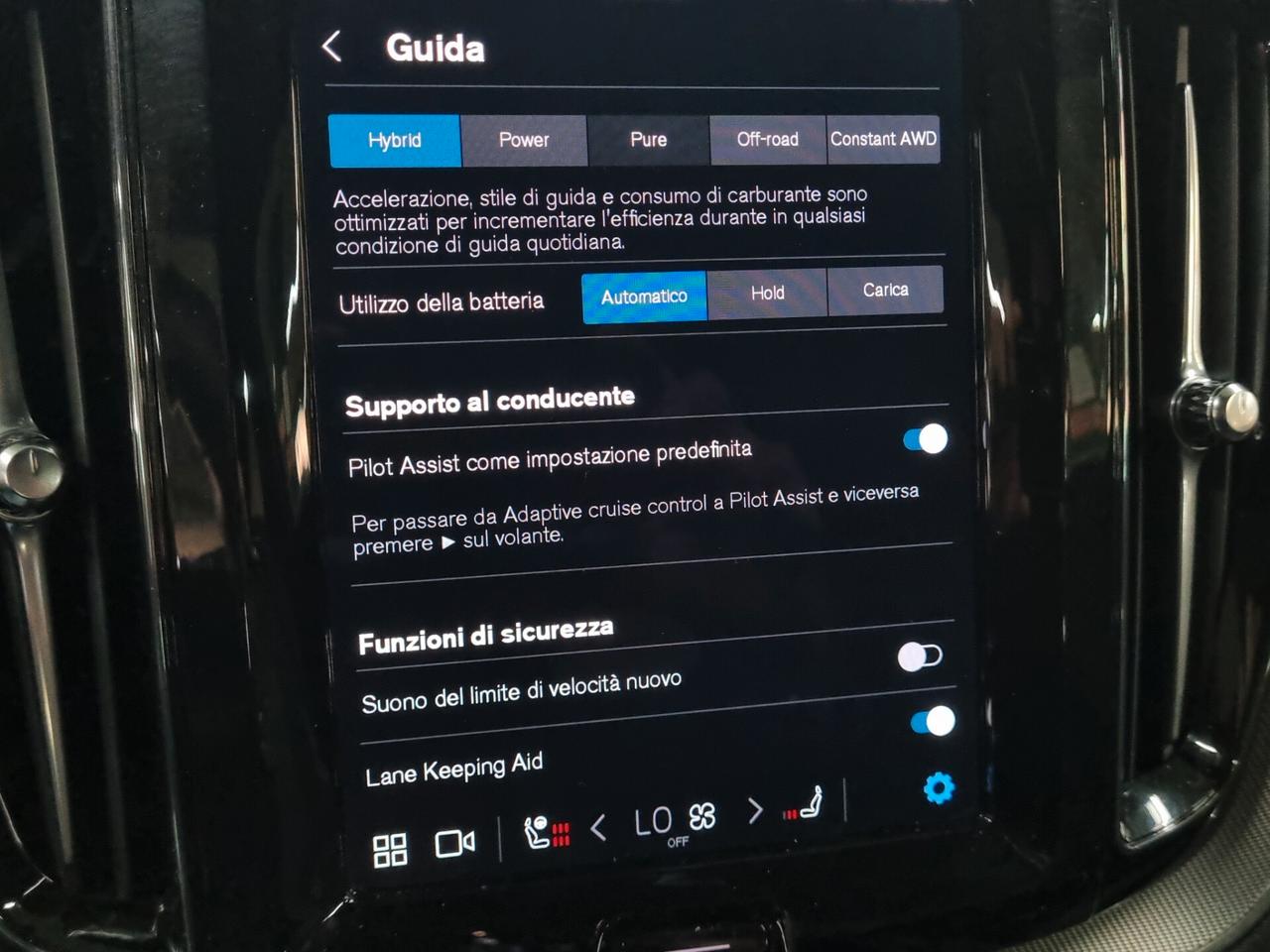 Volvo XC 60 T6 Recharge Plug-in Hybrid AWD automatico Plus Bright