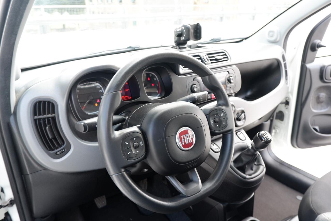 Fiat Panda 1.0 GSE S&S Hybrid Street Van 4 posti