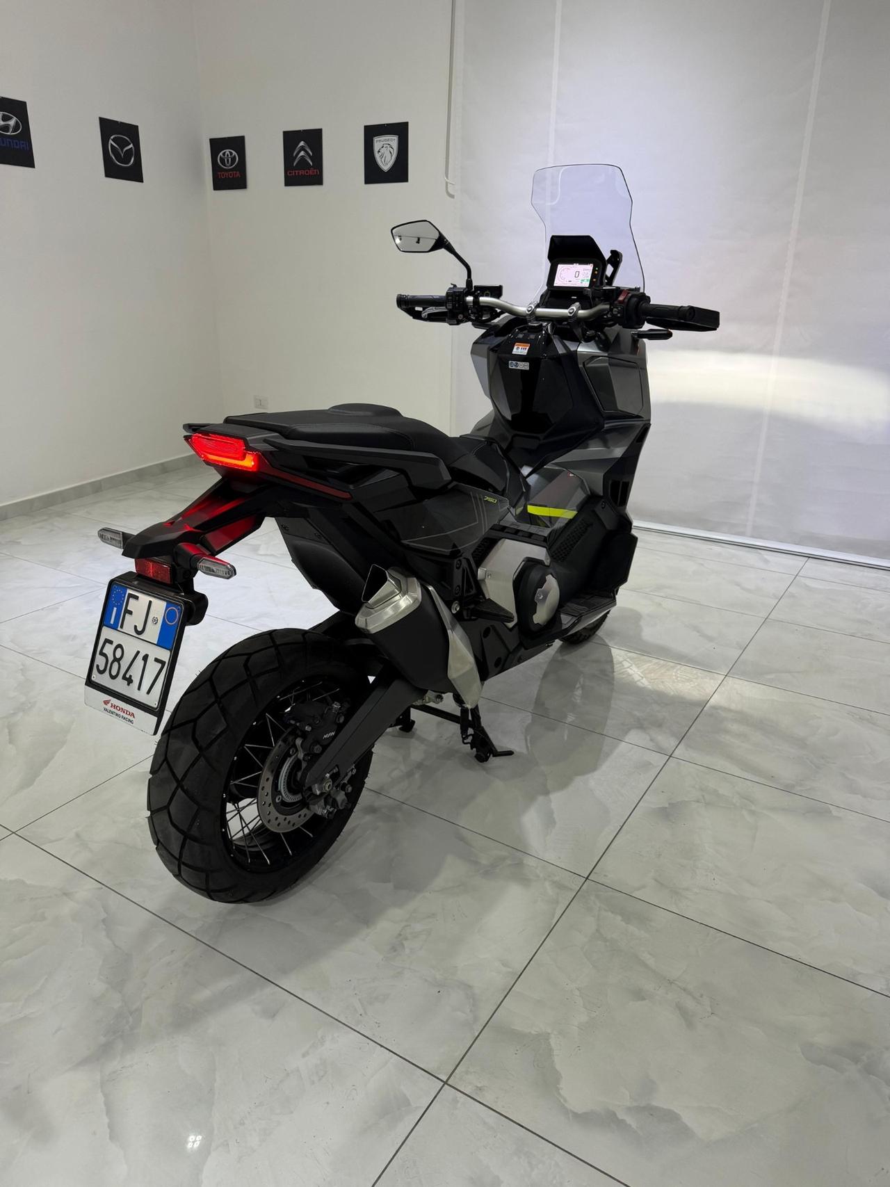Honda X-ADV 750 EDIZIONE SPECIALE