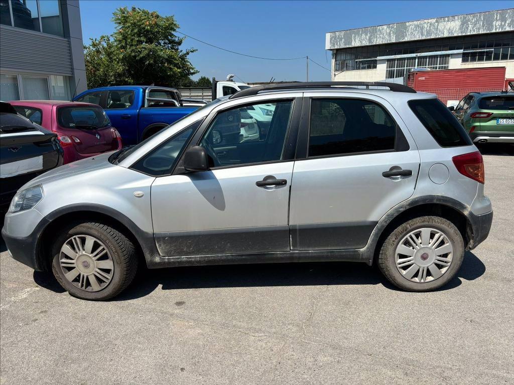 FIAT Sedici 1.6 16v Dynamic 4x4 107cv del 2011