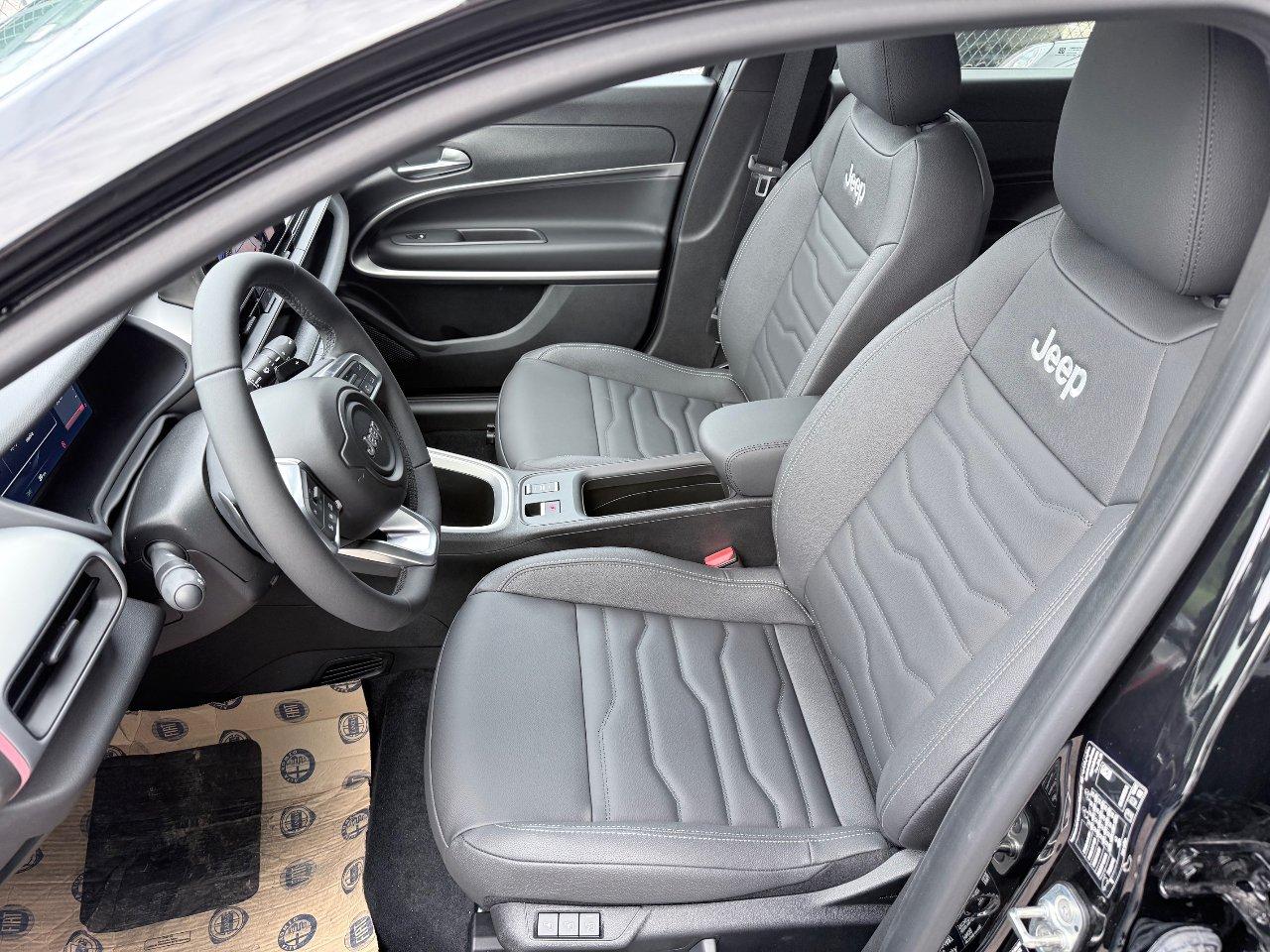 Jeep Avenger 1.2 turbo e-hybrid mhev Summit fwd 110cv edct6