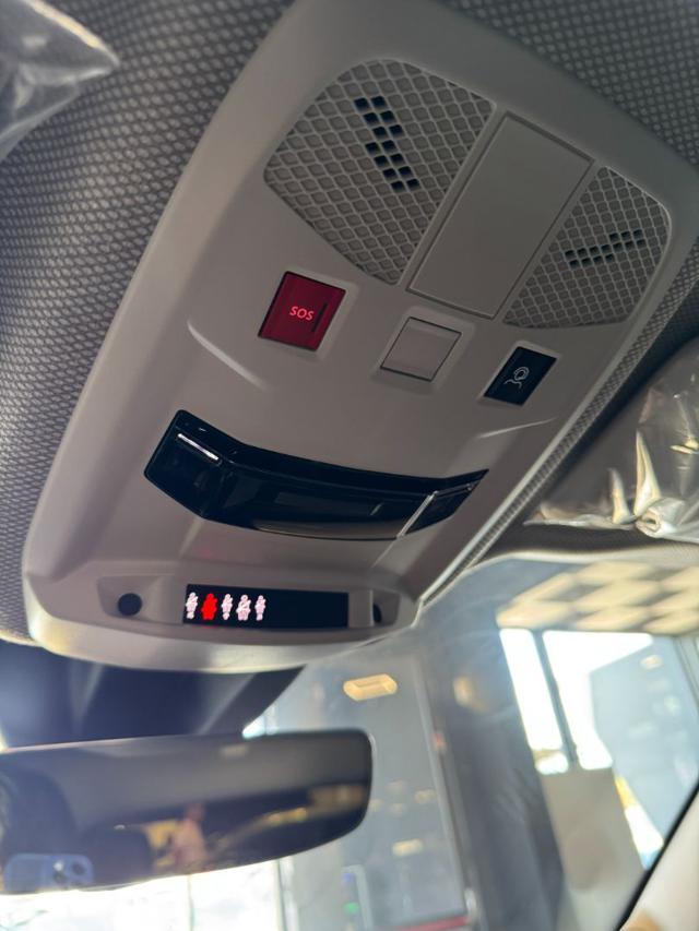 JEEP Avenger 1.2 Turbo 110 CV MHEV Summit km0!