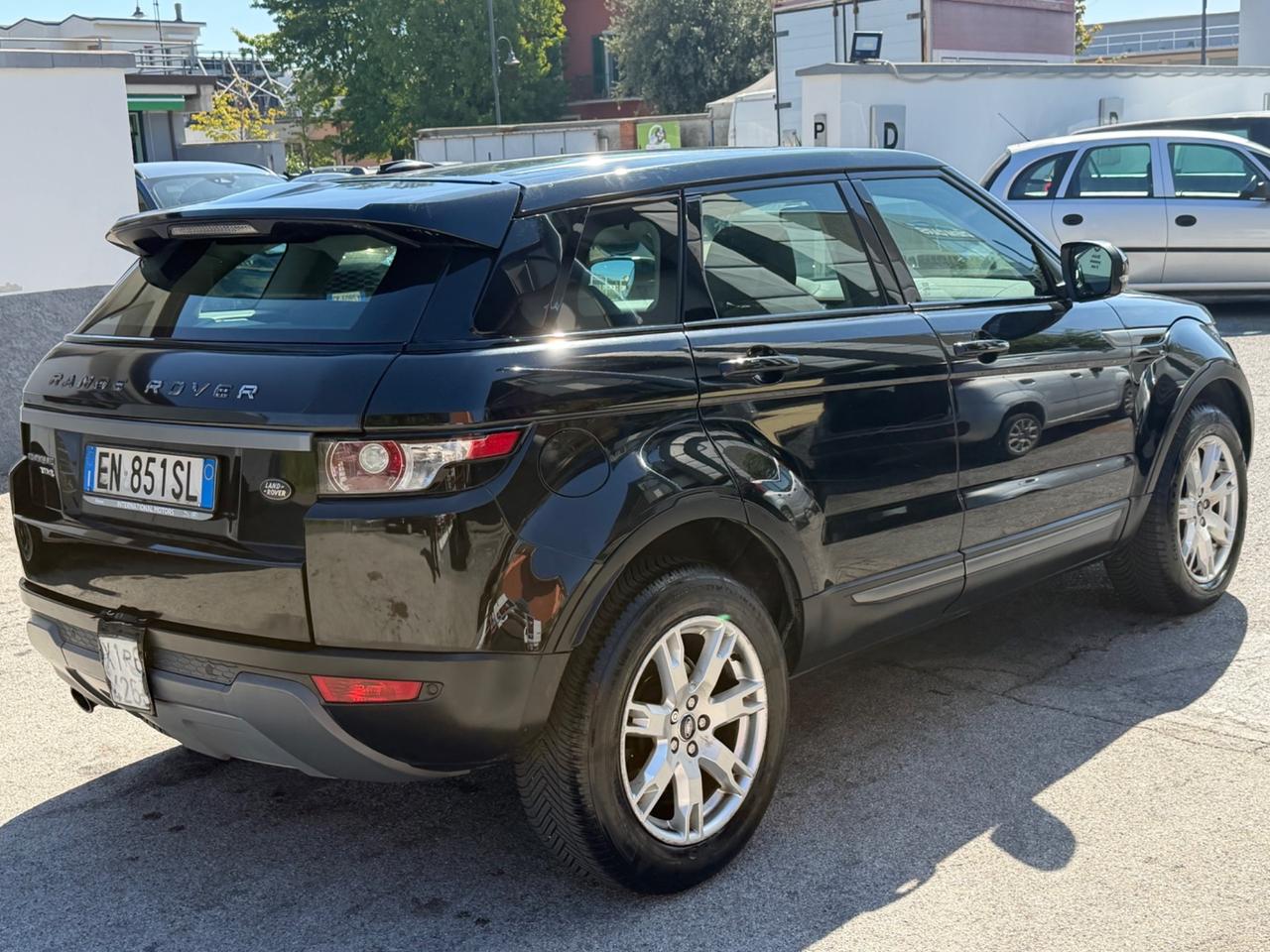 Land Rover Range Evoque 2.2 TD4 5p