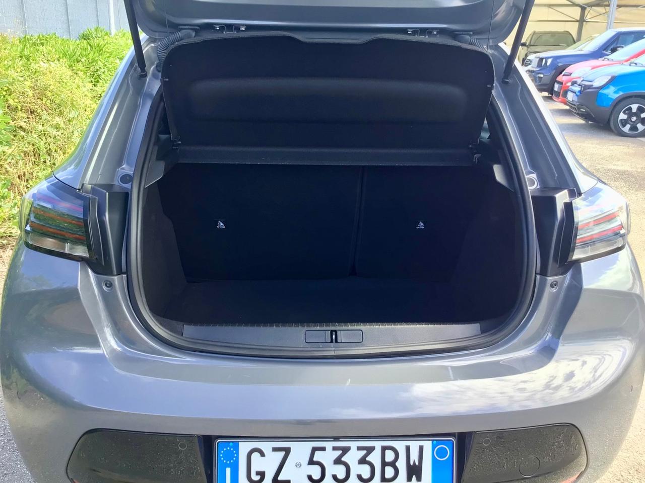 Peugeot 208 1.2 100cv Allure