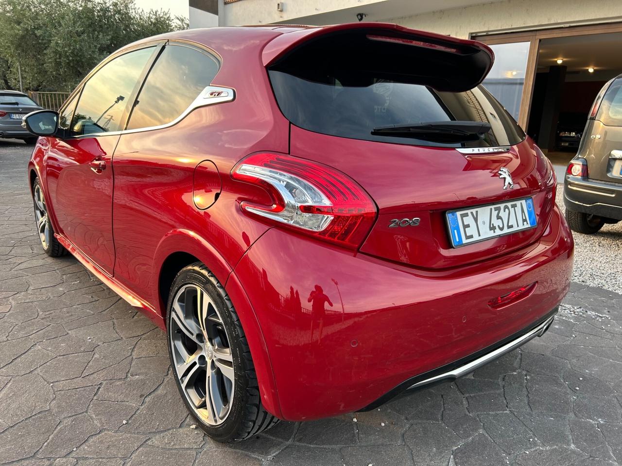 Peugeot 208 GTi - 2015 1.6 THP 200 CV 77.000 KM