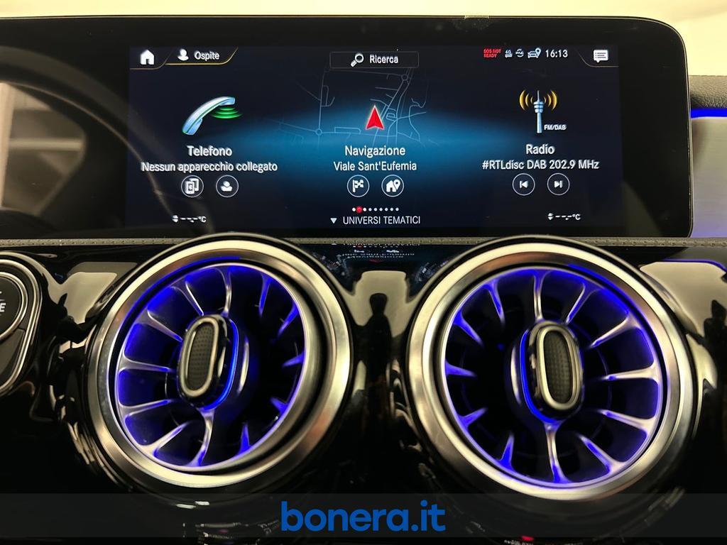 Mercedes CLA 200 200 D Premium 8G-DCT