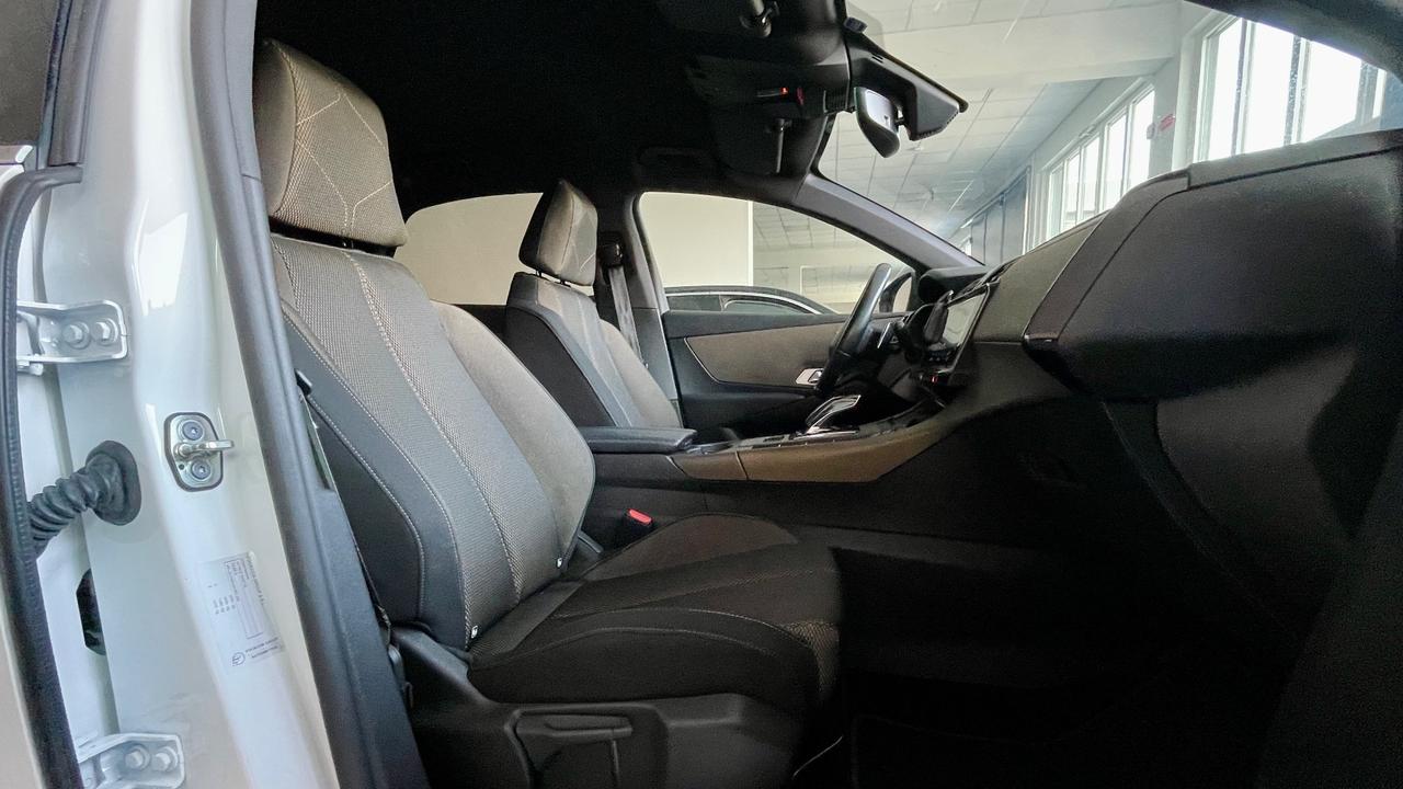 DS7 CROSSBACK 1.5 GRAND CHIC CROSSBACK 130 CV - FULL LED, N1, NEOPATENTATI