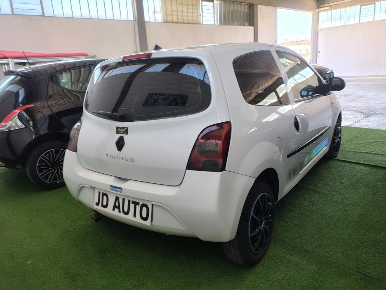 Renault Twingo 1.2 8V Dynamique