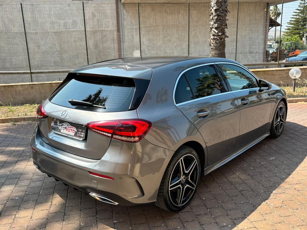Mercedes-benz A 180 A 180 d Automatic Premium