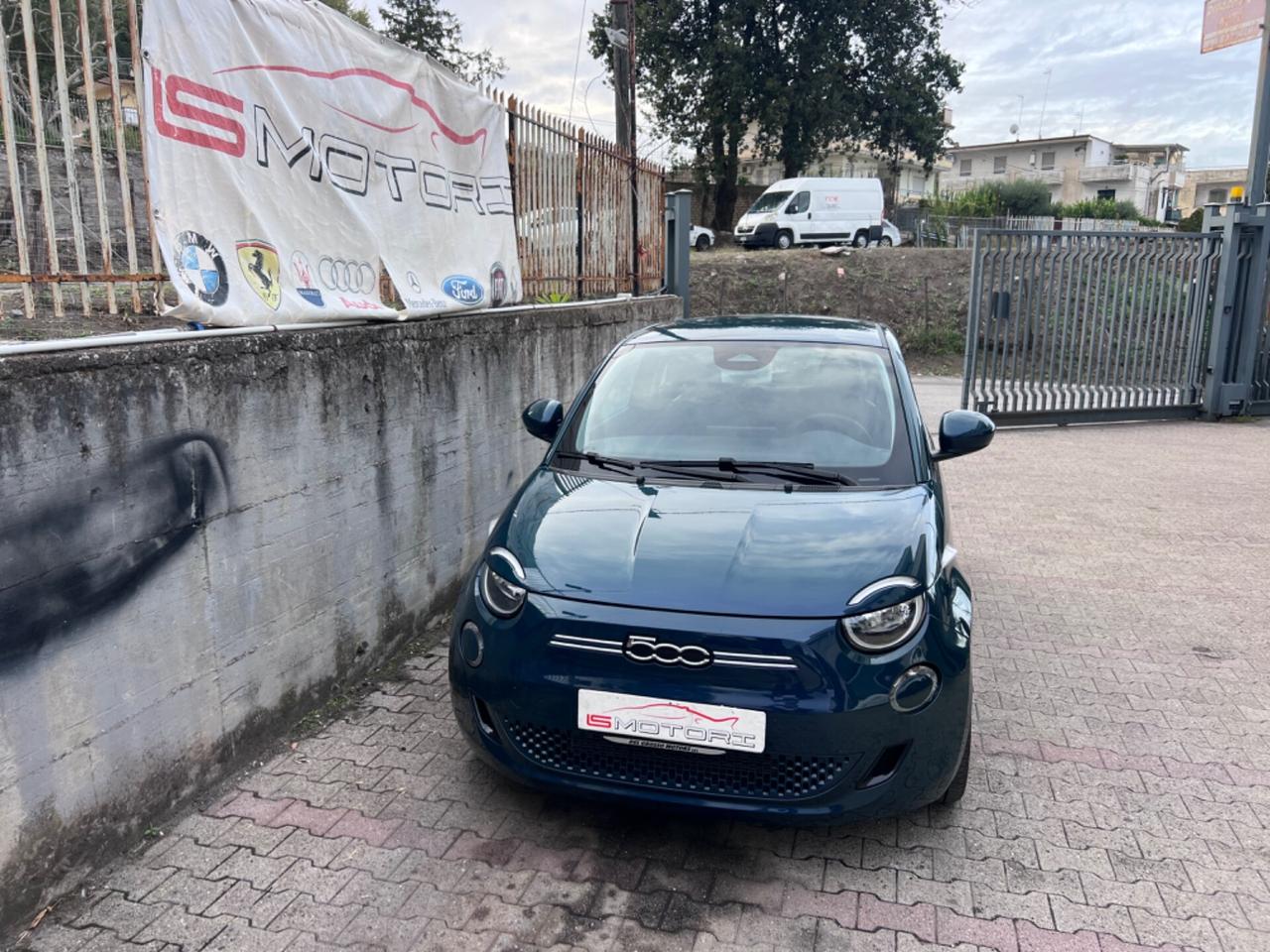 Fiat 500 500e Berlina 42 kWh