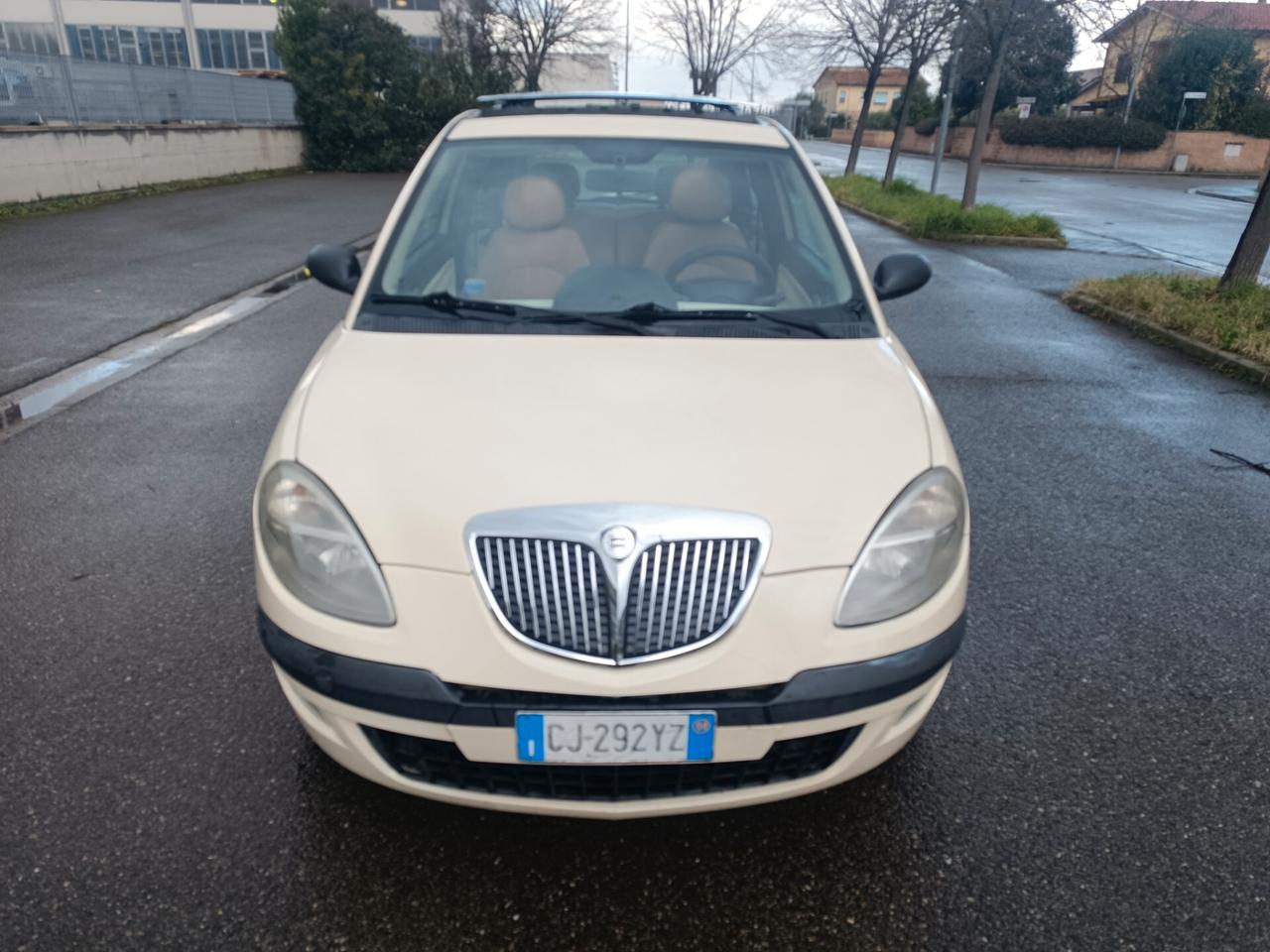 Lancia Ypsilon 1.3 Multijet TETTO APRIBILE