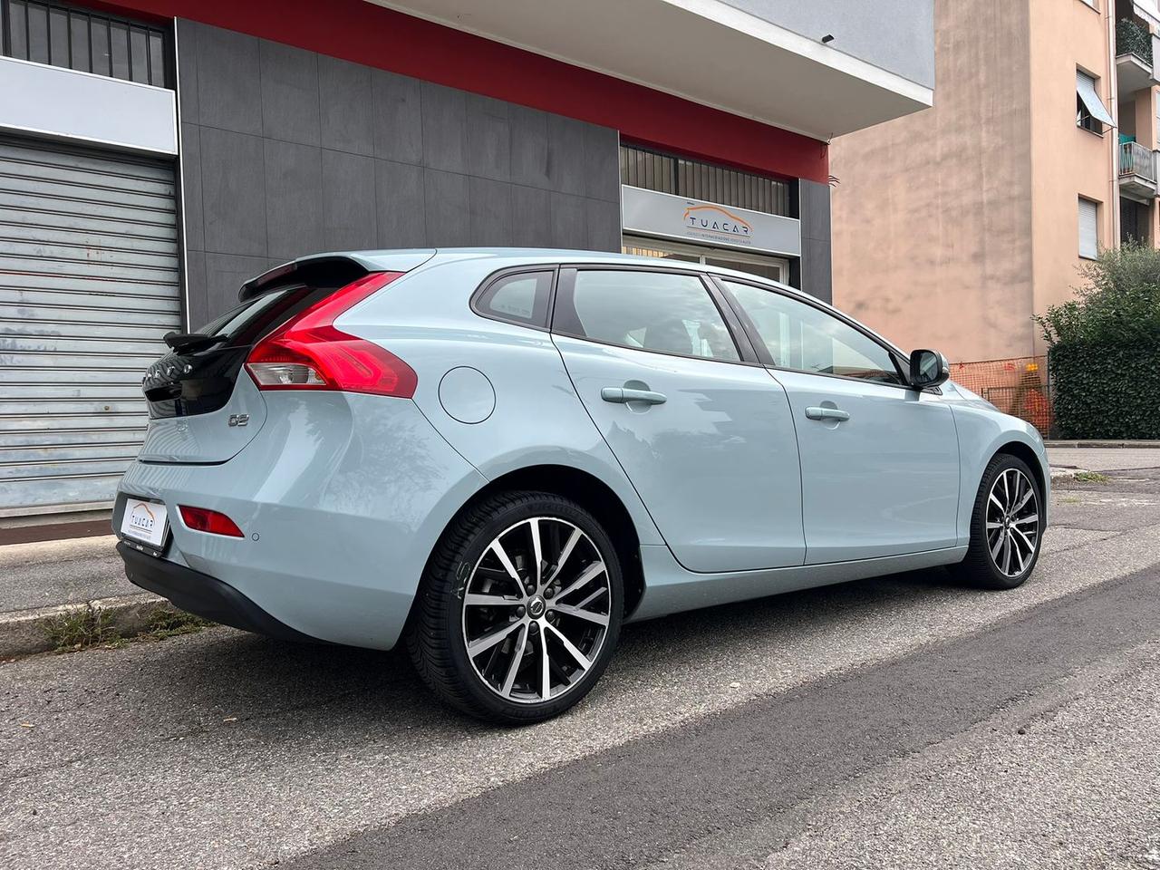 Volvo V40 Momentum 2.0 D2