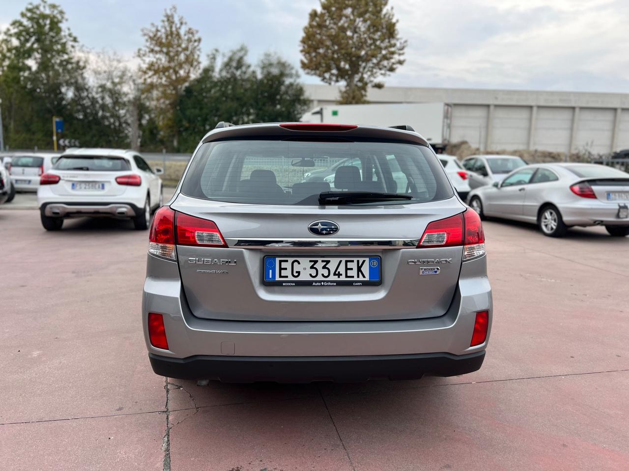 Subaru OUTBACK 2.0D Trend
