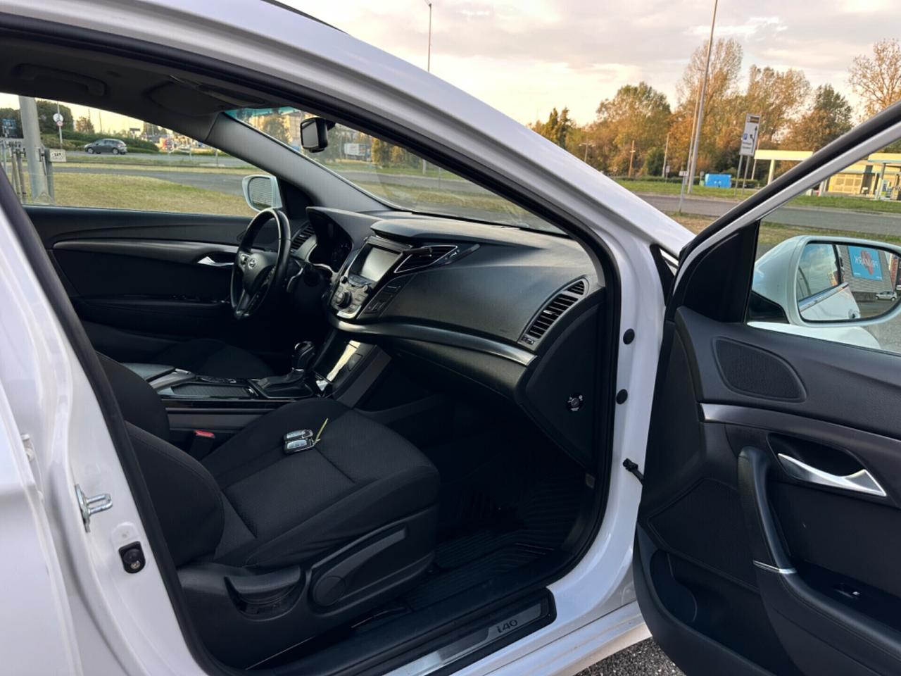 Hyundai i40 Wagon 1.6 CRDi DCT Business