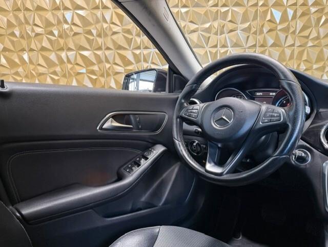 Mercedes-benz CLA 220 d S.W. Automatic Business