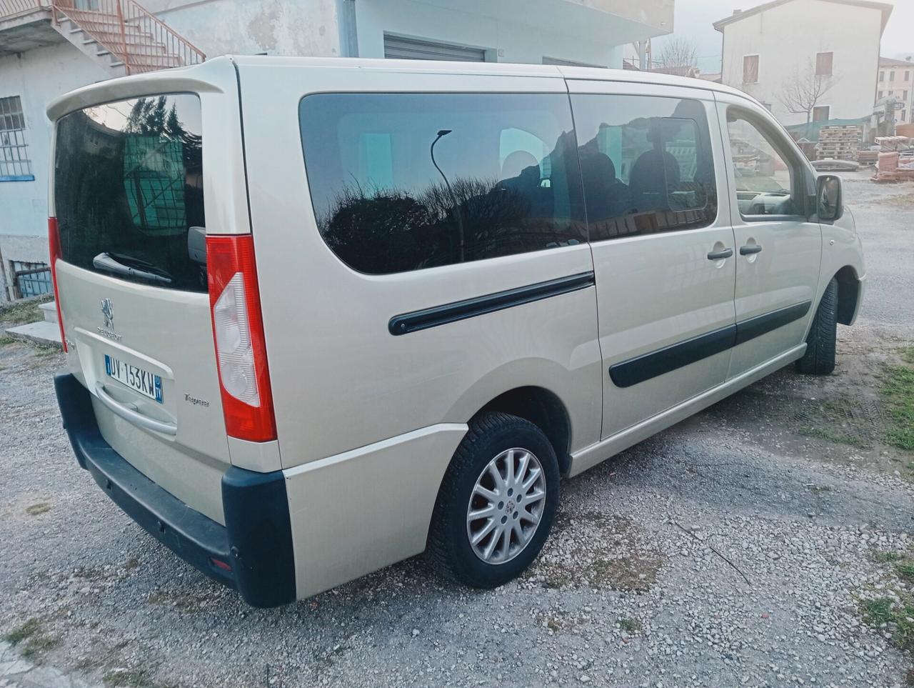 Peugeot Expert Tepee 2.0 HDi 136CV FAP PC Comfort 9P